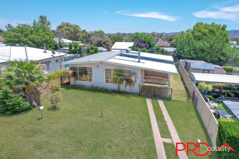 4 Warren St, South Tamworth, NSW 2340