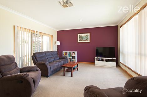 Property photo of 10 Condon Place Lavington NSW 2641