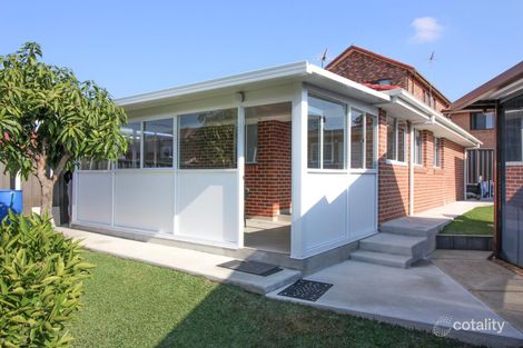 Property photo of 4 Junee Place Bossley Park NSW 2176