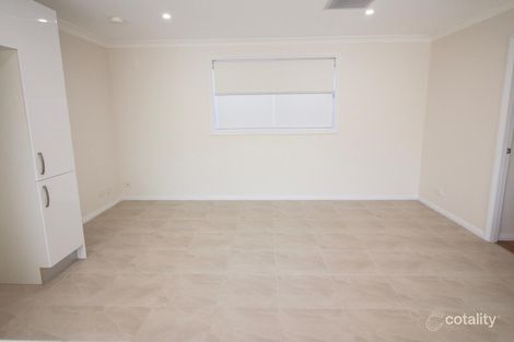 Property photo of 4 Junee Place Bossley Park NSW 2176