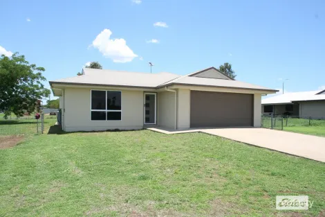 4 Scott Peak Dr, Capella, QLD 4723