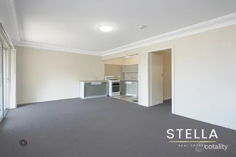3/1 Pine Cres, Coniston, NSW 2500