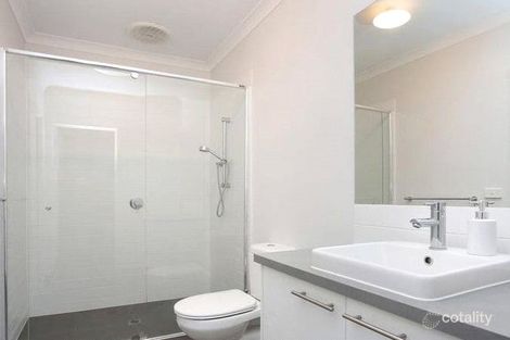 Property photo of 11 Rove Lane Doreen VIC 3754