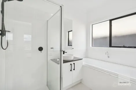 Property photo of 19 Woolspinner Crescent Wyndham Vale VIC 3024