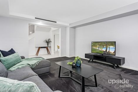 Property photo of 27 Jenolan Circuit Harrington Park NSW 2567