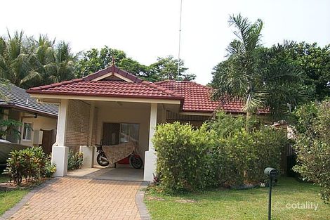 72 Silky Oak Ct, Mooroobool, QLD 4870