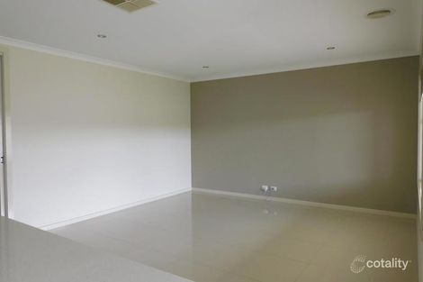 Property photo of 15 McDougall Grove Wodonga VIC 3690