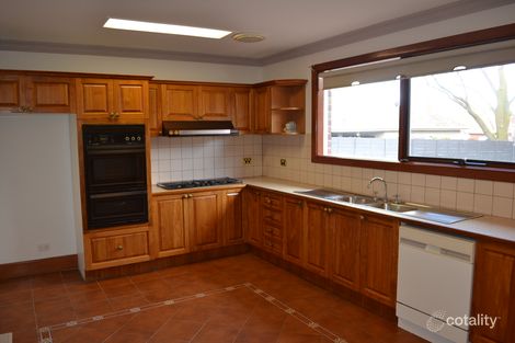 Property photo of 21 Woodlands Avenue Pascoe Vale South VIC 3044