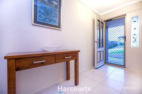 Property photo of 2 Sweet Gum Court Pakenham VIC 3810