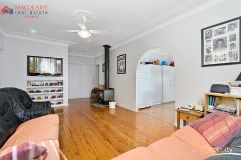 Property photo of 19 Twenty Second Avenue West Hoxton NSW 2171