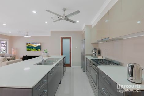 Property photo of 11 Lucy Court Augustine Heights QLD 4300
