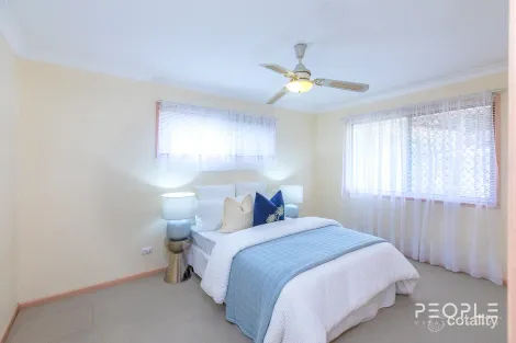 Property photo of 6 Astaire Place McDowall QLD 4053