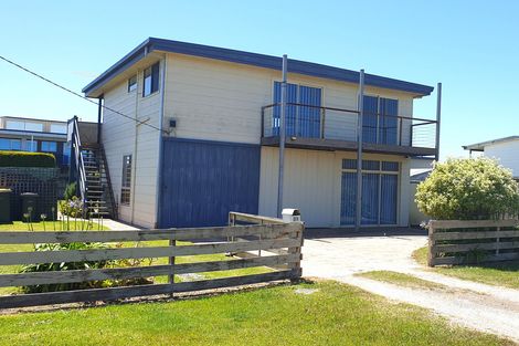 21 Whiting Ave, Indented Head, VIC 3223