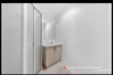 Property photo of 9 Elbe Close Werribee VIC 3030