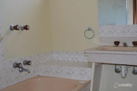 Property photo of 41 Ashenden Square Rosebud VIC 3939