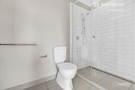 Property photo of 18 Evison View Werribee VIC 3030