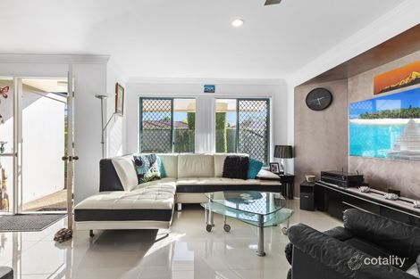 Property photo of 5/222 Central Street Labrador QLD 4215