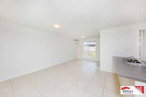 Property photo of 10 Lowe Avenue Bardia NSW 2565