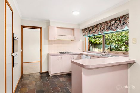 Property photo of 12 Mountainview Close Croydon Hills VIC 3136