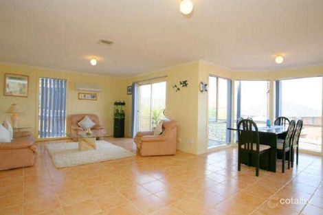 Property photo of 50 Montbrae Circuit Narre Warren North VIC 3804