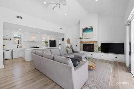 Property photo of 23 Surrey Place Inverloch VIC 3996