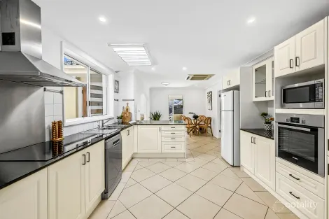 Property photo of 7 Peita Crescent Mona Vale NSW 2103
