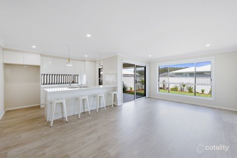 Property photo of 19A Whiting Way Lake Cathie NSW 2445