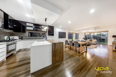 Property photo of 32A Mackie Road Bentleigh East VIC 3165