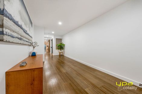 Property photo of 32A Mackie Road Bentleigh East VIC 3165