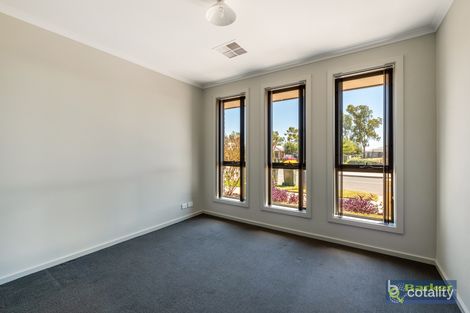 Property photo of 19 Holland Way Evanston SA 5116