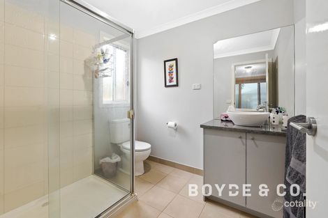 Property photo of 8 Sunline Street Drouin VIC 3818