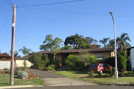 Property photo of 4 Borrowdale Close Lurnea NSW 2170