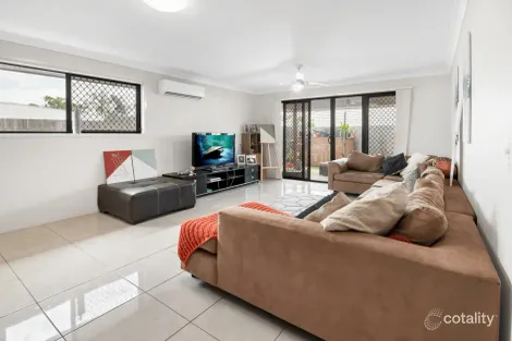 Property photo of 3 Sunrise Link Pimpama QLD 4209