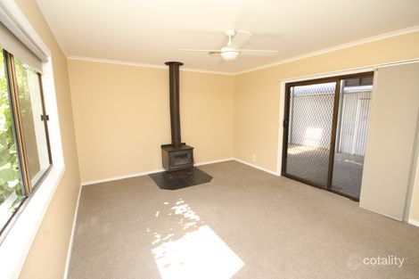 Property photo of 19 Milbourne Street Warracknabeal VIC 3393