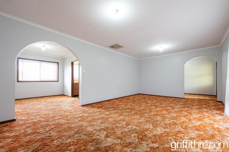 Property photo of 8 Duff Place Griffith NSW 2680