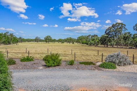 Property photo of 392 Ebenezer Road Ebenezer SA 5355