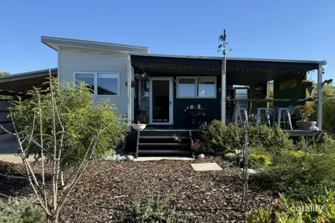 2 Albatross Gr, Scamander, TAS 7215