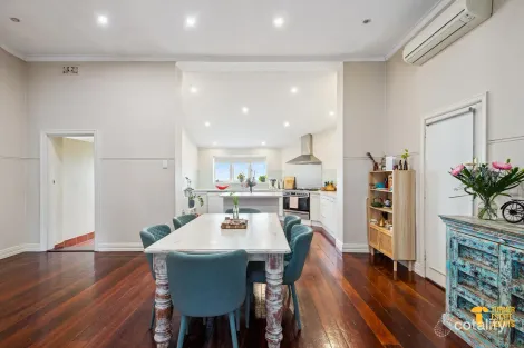 Property photo of 23 Barrington Street Lake Coogee WA 6166