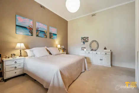 Property photo of 23 Barrington Street Lake Coogee WA 6166