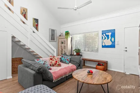 3/15-17 Fern St, Holloways Beach, QLD 4878