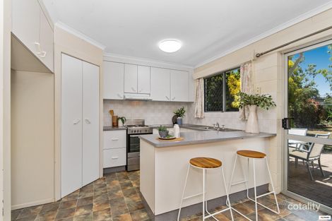 Property photo of 2 Sharon Crescent Kelso QLD 4815