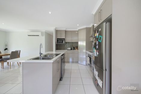 Property photo of 2 Red Emperor Way Lammermoor QLD 4703