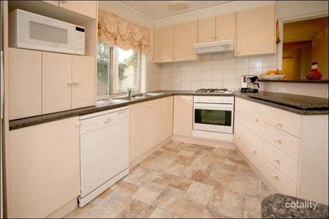 Property photo of 18 Swift Drive Glen Waverley VIC 3150