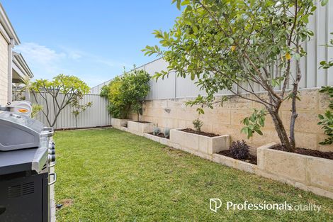 Property photo of 5 Dolphin Drive Alkimos WA 6038