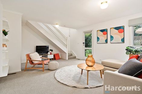 Property photo of 2 Shield Court Glen Waverley VIC 3150