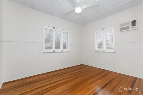 Property photo of 37 Purves Mysterton QLD 4812
