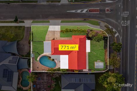 Property photo of 2 Adaminaby Drive Helensvale QLD 4212
