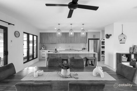 Property photo of 17 Summer Way Tin Can Bay QLD 4580