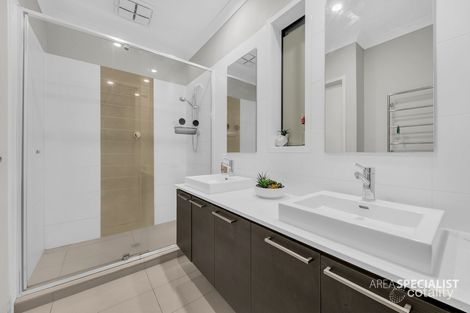 Property photo of 44 Shipwright Parade Werribee VIC 3030