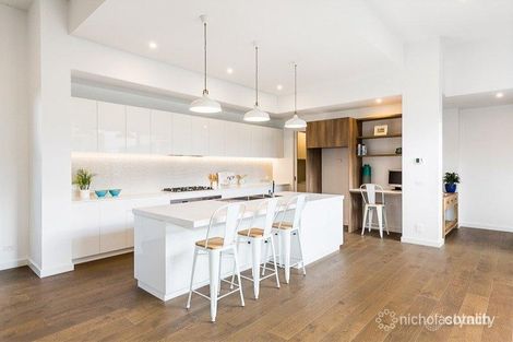 Property photo of 121 Wimbledon Avenue Mount Eliza VIC 3930